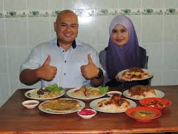 Nasi beriani gam niee resipi beliau yg diwarisi drp arwah ayahnya tn hj thamby.katanya. Bosan Makan Asam Pedas Ini Lima Menu Paling Underrated Di Melaka Skop Rojak Daily