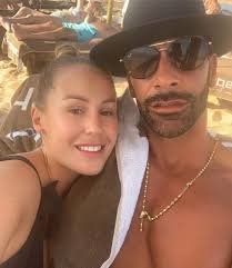 Another documentary, rio and kate. Nach Hochzeit Kate Und Rio Ferdinand Erwarten Nachwuchs Promiflash De