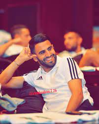 / بعض أفضل اللحظات من رياض محرز في السنوات القليلة الماضية. Pin By Thanina Star On Riad Mehrez Singing Sports Instagram