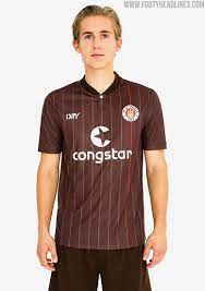 Wir freuen uns auf die neue saison und ab sofort gibt es auch das trikot für die kommende spielzeit. Knabbergeback Mit Gesticktem Wappen In House Fc St Pauli 21 22 Trikot Nicht Mehr Unterm Panzer Nur Fussball