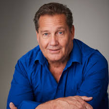 Christopher Rushton's Instagram, Twitter & Facebook