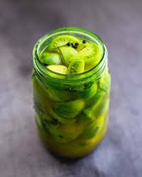Best Quick Pickled Green Tomatoes A Couple Cooks Recipe In 2020 Pickled Green Tomatoes Green Tomatoes Green Tomato Relish