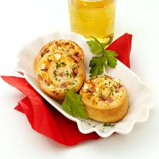 Nbsp 4 Propoints 4 Smartpoints Zubereitungsdauer 45 Min Garzeit 0 Min Weitere Zeit 0 Min Portionen 12 Rezepte Schnecken Rezept Schinken Kase Schnecken