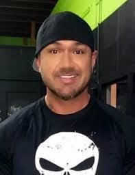 Matthew Bart's Instagram, Twitter & Facebook