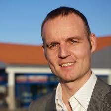 Martin Molnar (@molnarson)