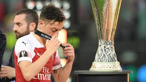 Uploaded by partidosuefa · 1 year ago · report this video. Unauffallig Und Ausgewechselt Arsenal Star Mesut Ozil Enttauscht Im Europa League Finale Sportbuzzer De