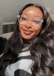 I'm more gorgeous than this hooman 😸