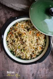 Pineapple Layer Cake Recipe With Step By Step Pictures Kurryleaves In 2020 Mushroom Fried Rice Stuffed Mushrooms Meat Samosa