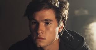 When a hacker begins releasing students' secrets to the entire high school, the socially isolated but observant sofía works to uncover his/her identity. On Control Z Who Plays Javier Meet Actor And Singer Michael Ronda