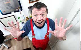 Chabelo has participated in more than thirty motion pictures and recorded more than thirty musical albums. Chabelo Anuncia El Final De Su Programa En Familia Con Chabelo