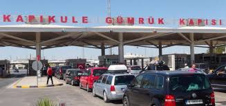 Avrupa'nın değişik ülkelerinde yaşayan gurbetçiler, türkiye'ye doğru yola çıkmadan önce, gümrük sınır kapıları'ndaki yoğunluk hakkında bilgi sahibi oluyorlar ve gümrük kapılarını canlı kameralar ile 24 saat izleyebiliyorlar. Gurbetcilere Sevindirici Haber Sila Yolu Gecislere Acildi Arti33