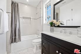 Shop wayfair for a zillion things home across all styles and budgets. 50 Spanish Style Primary Bathroom Ideas Photos