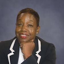 Tia Everett's Instagram, Twitter & Facebook