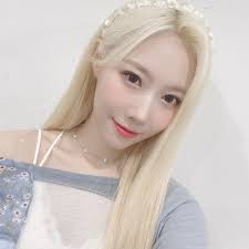 ♡‧₊˚ (@yeshatozakim)