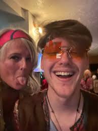 Lisa Lander (@LisaLander15)