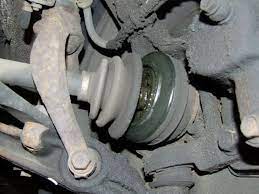 Drive shaft merupakan penghubung kuasa enjin dari sistem transmisi ke tayar. 4 Tanda Drive Shaft Rosak Pada Kereta Kinongaraj