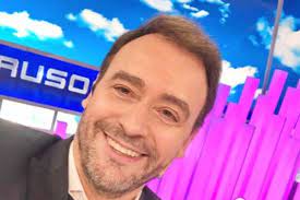Adrián pallares estuvo al frente de intrusos este lunes. Metio La Pata Adrian Pallares Dio Informacion Que No Debia En Intrusos Y Perjudico A America Tv Minuto Neuquen