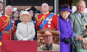 Queen Elizabeth Love Honour And Crown Documentary Says Monarch Frustrated By Prince Charles Daily Mail Online
