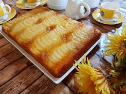 Gateau Renverse Aux Poires 8buzz Poires Recette Gateau Gateau Pomme Poire Gateau Au Poire