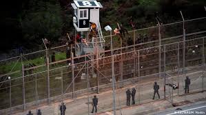 If you carry an eu or american passport in particular, touring ceuta isn't a. Thousands Of Migrants Storm Spanish Border Injuring Guards Africa Dw 01 01 2017