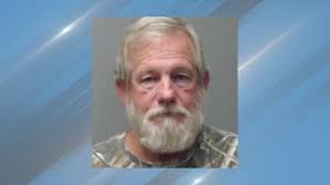 Arkansas man turns self in for raping teen