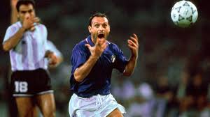 Italien ließ danach nicht locker, immobile (66.) und lorenzo insigne (79.) erhöhten für den weltmeister von 2006. Toto Schillaci Die Unglaubliche Geschichte Des Sturmers Aus Sizilien Eurosport