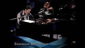 Filem seniman bujang lapok merupakan sebuah filem melayu yang diterbitkan di singapura pada tahun 6 julai 1961. Jamal Abdillah Seniman Menangis Official Video Youtube