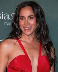 👑Meghan Markle at the 2024 CHLA Gala held at the Live Event Deck surprised  Children's Hospital Los Angeles for the fundraiser. October 5, 2024 Los  Angeles, California👑