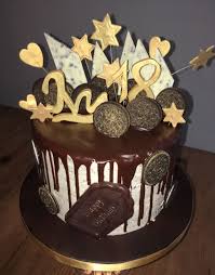 Trusted birthday cupcake recipes from betty crocker. Cookies And Cream 18th Birthday Cake Creative Cakes Cake Cupcake Cakes