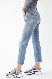 Levi's women's 501 original shorts 4.4 out of 5 stars 4,505 ratings | 28 answered questions price: Slide View 3 Levi S 501 Original Cropped Jean Vintage Find Levi Jeans 501 Cropped Jeans Fashion