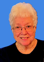 Kerry Reuter's Instagram, Twitter & Facebook