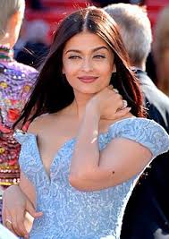 Comme toute bonne mère, mme bakshi est exigeante : Aishwarya Rai Wikipedia