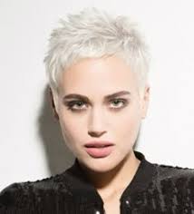 13 Pixie haircut ideas