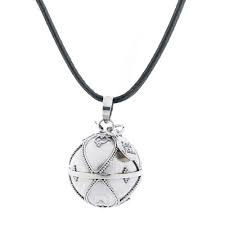 Le bola est un petit pendentif rond en argent originaire d'indonésie et du mexique. Comment Est Fabrique Un Bola De Grossesse Bola Little Panda