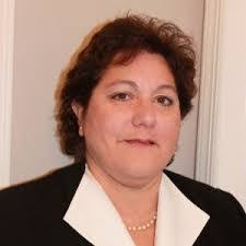 Denise Rivas's Instagram, Twitter & Facebook