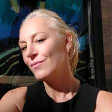 WOW Wonders of Wellbeing Consulting is trending🎉🥂 But this post is really  about support and friendship. The dear friend who sent this to me was just  as excited as I was and