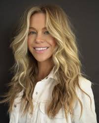 Doesn't Stacy look like LeAnn Rimes? : r/LoveIsBlindNetflix