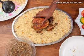 Cl D Huile 1 Poulet Entier 1 Citron 6 Gousses D Ail 1 Cuillere A Cafe De Poivre En Poudre 1 Pincee D Herbe En 2020 Recettes De Cuisine Cuisine Senegalaise Alimentation