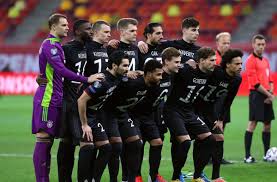 Anstelle einer nationalmannschaft, die es noch nicht gab, spielte der sc 1880 frankfurt für das kaiserreich. Deutschland In Der Wm Qualifikation Nationalmannschaft Setzt Wieder Zeichen Fur Menschenrechte Fussball Stuttgarter Nachrichten