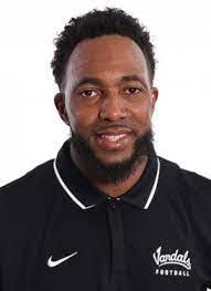 Noreen Franks's Instagram, Twitter & Facebook