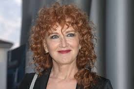 Pagina libera gestita da fiorella sito: Fiorella Mannoia Carriera Vita Privata Marito Fiorella Mannoia Bfn It