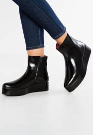Luxe Calvin Klein Harriet Bottines A Plateau Black Noir 139 95 Chez Zalando Au 25 X2f 10 X2f 17 Livraison Et Retours Gra Bottines Bottes Chaussure