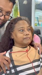 Every woman is beautifully made in a unique way. 💙🧡🤎🤎