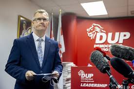 And counts above an ordinary knight. Sir Jeffrey Donaldson To Become Next Leader Of The Dup Utv Itv News