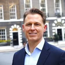 Just back from an amazing Ski holiday and now in full recovery mode! 🏔️❄️  It's crazy to think that just two years ago, I hadn't even put