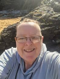 Support your Lee GOP at an exclusive tropical-themed fundraiser with  special guest Congressman Byron Donalds! Wear your best vintage Hawaiian  shirts and summer dresses while enjoying sunset vibes with island music,  delicious