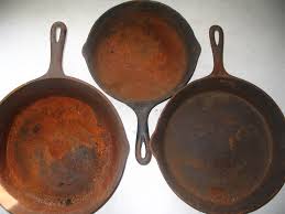 How can i clean my cast iron skillet? How To Clean A Rusty Cast Iron Skillet