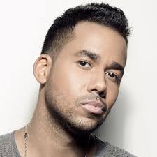 Bachata superstar romeo santos is back on tour with his legendary group aventura, and they're coming to venues across the united. Romeo Santos Italia On Twitter Https T Co Ytzsc46pcn