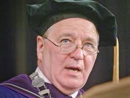 Quincy College board members attempt to remove president