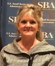 Leslie Cummings's Instagram, Twitter & Facebook